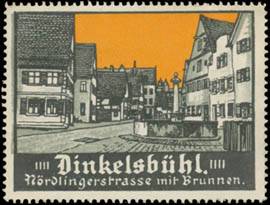 Nördlingerstraße mit Brunnen